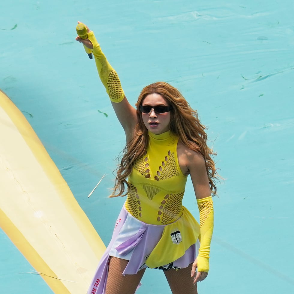 La celebración alcanzó su punto culminante con la interpretación de "Dai Dai", de la colombiana Shakira, tema oficial de la Copa del Mundo.