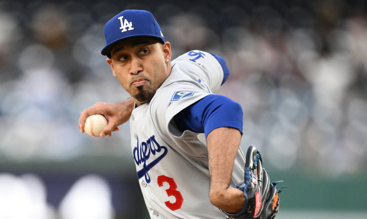 Edwin "Sugar" Díaz se acerca al regreso con los Dodgers tras cirugía de codo