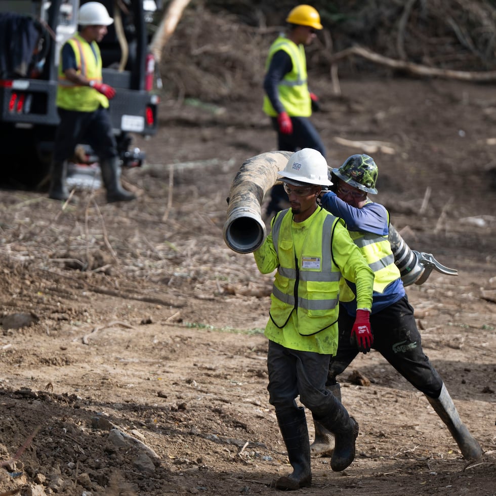 El presidente ejecutivo de la AAA recalcó que los trabajos de reparación se han mantenido ininterrumpidos desde el jueves, cuando se detectó la primera avería en el Supertubo.