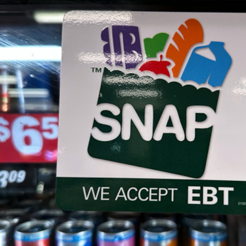 Se trata del más reciente giro en una batalla legal en torno a un programa alimentario que beneficia a 42 millones de estadounidenses.