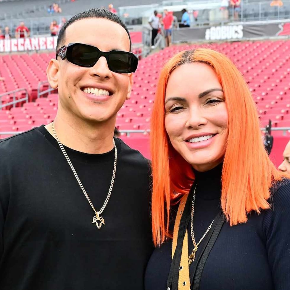 Raymond “Daddy Yankee” Ayala y Mireddys González finalizaron oficialmente en febrero de 2025 tras casi 30 años de matrimonio.