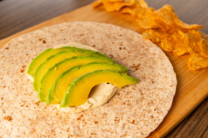 Wrap de hummus y aguacate, la receta que puedes hacer en tu hogar