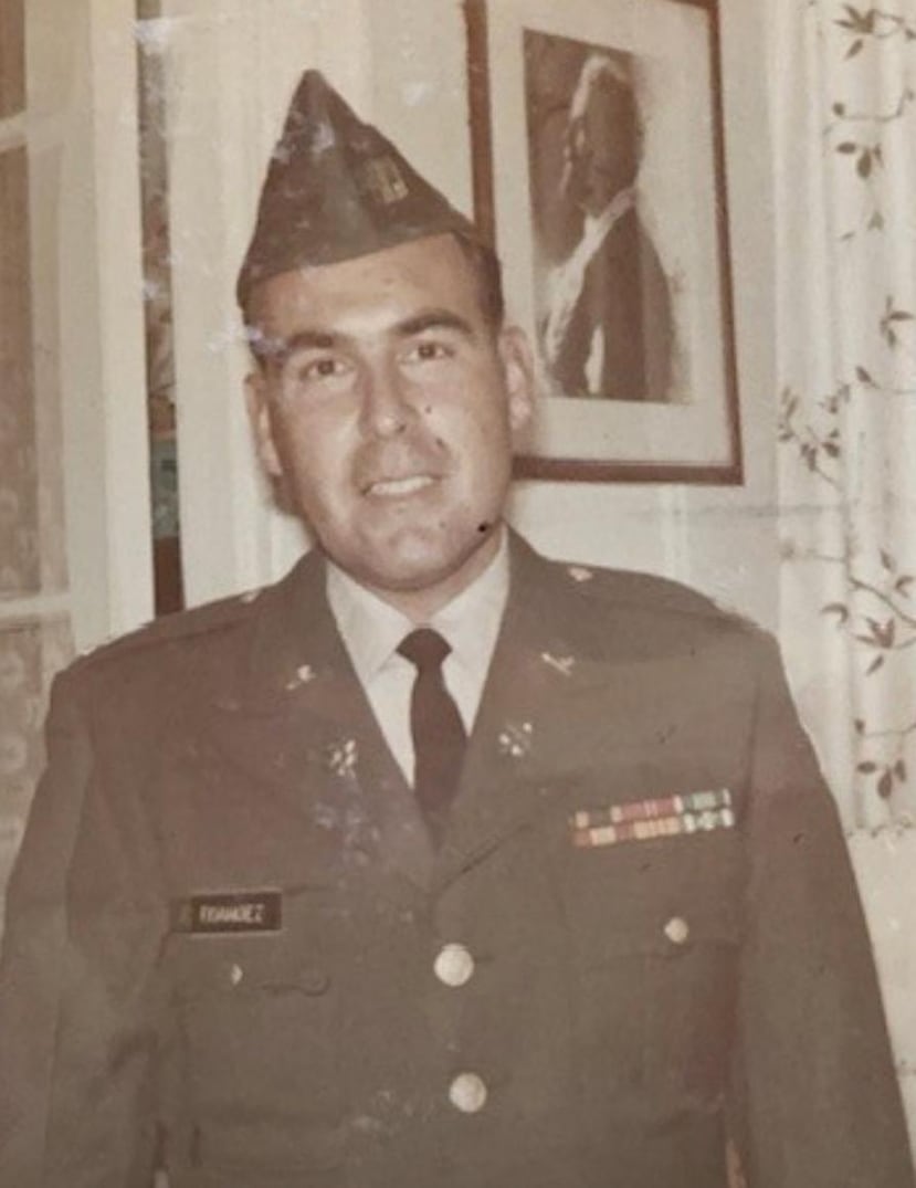Foto tomada el día que Fernández Paoli regresó de Vietnam, en 1967.