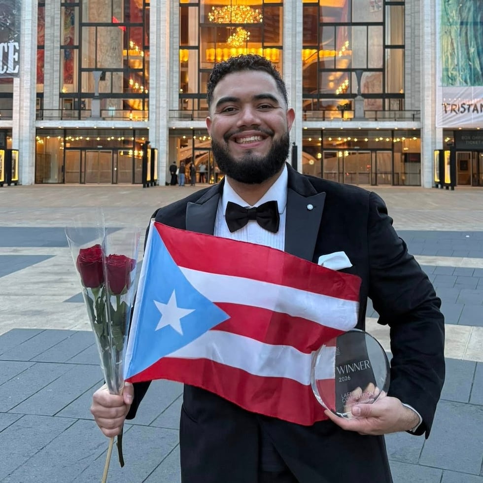 Gabriel Natal-Báez’s road to this triumph began in the preliminary round held at the Puerto Rico Conservatory of Music Theater.