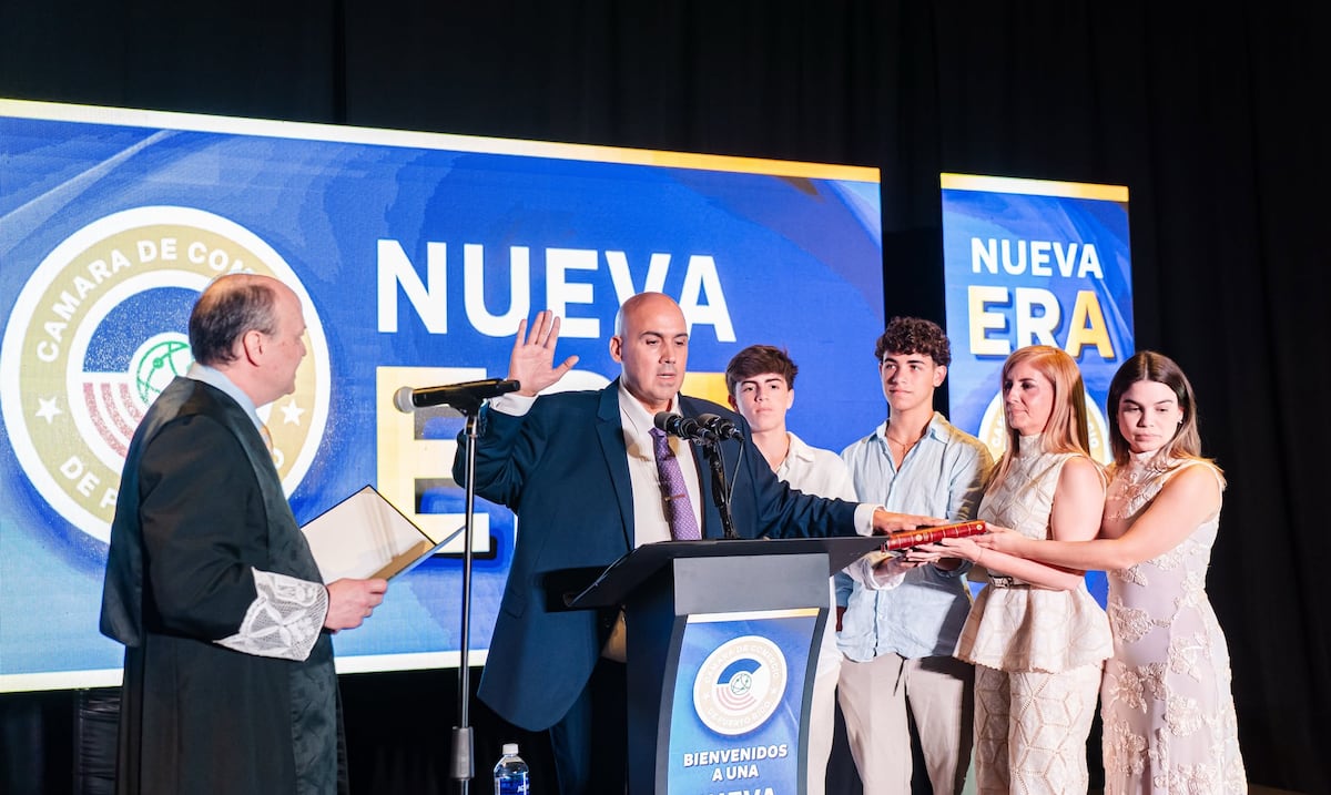 José Julio Aparicio juramenta como presidente de la Cámara de Comercio de Puerto Rico