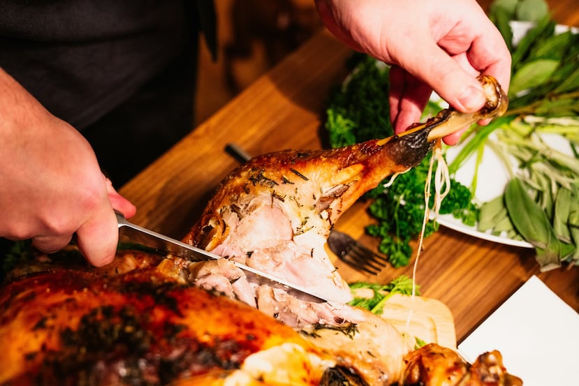 Si guardas bien las sobras del pavo, podrían aprovecharse para usarse en otros platos de comida.