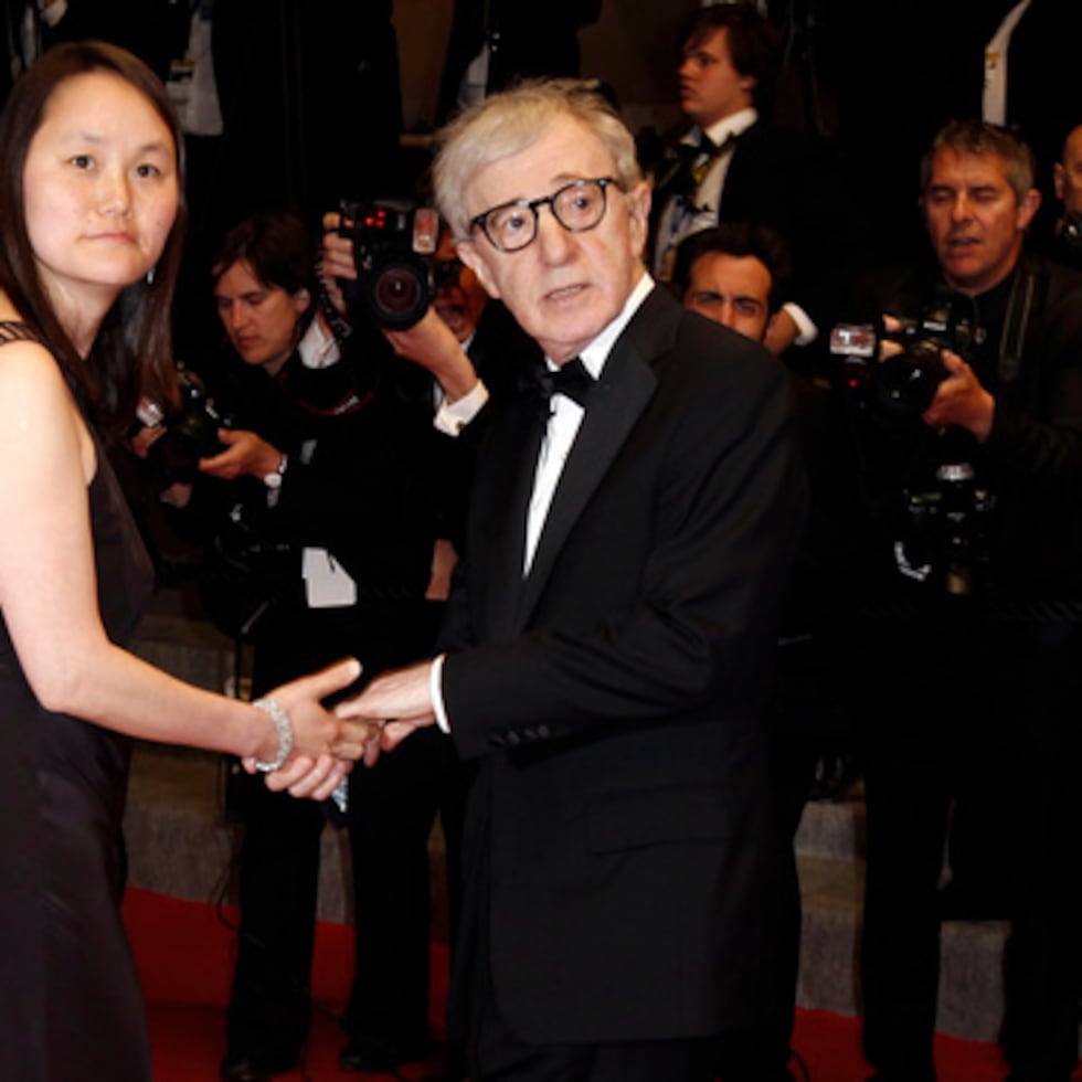 El cineasta, su esposa y Epstein eran vecinos en Nueva York y los tres cenaban juntos a menudo, según consta en los registros.