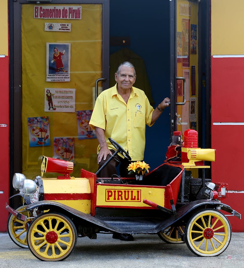 Pedro Santos interpretó al payaso Pirulí.