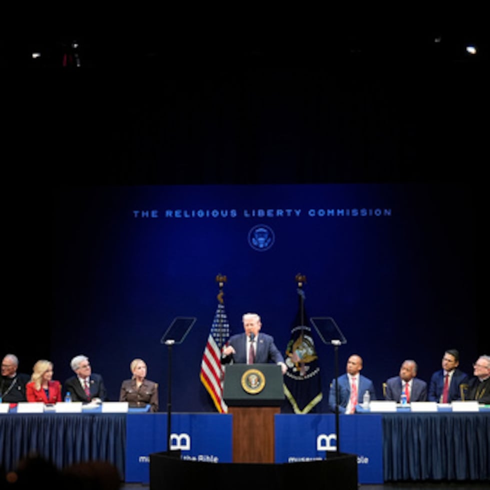 La comisión, creada por Trump el año pasado, es objeto esta semana de una nueva demanda federal por parte de grupos religiosos progresistas.