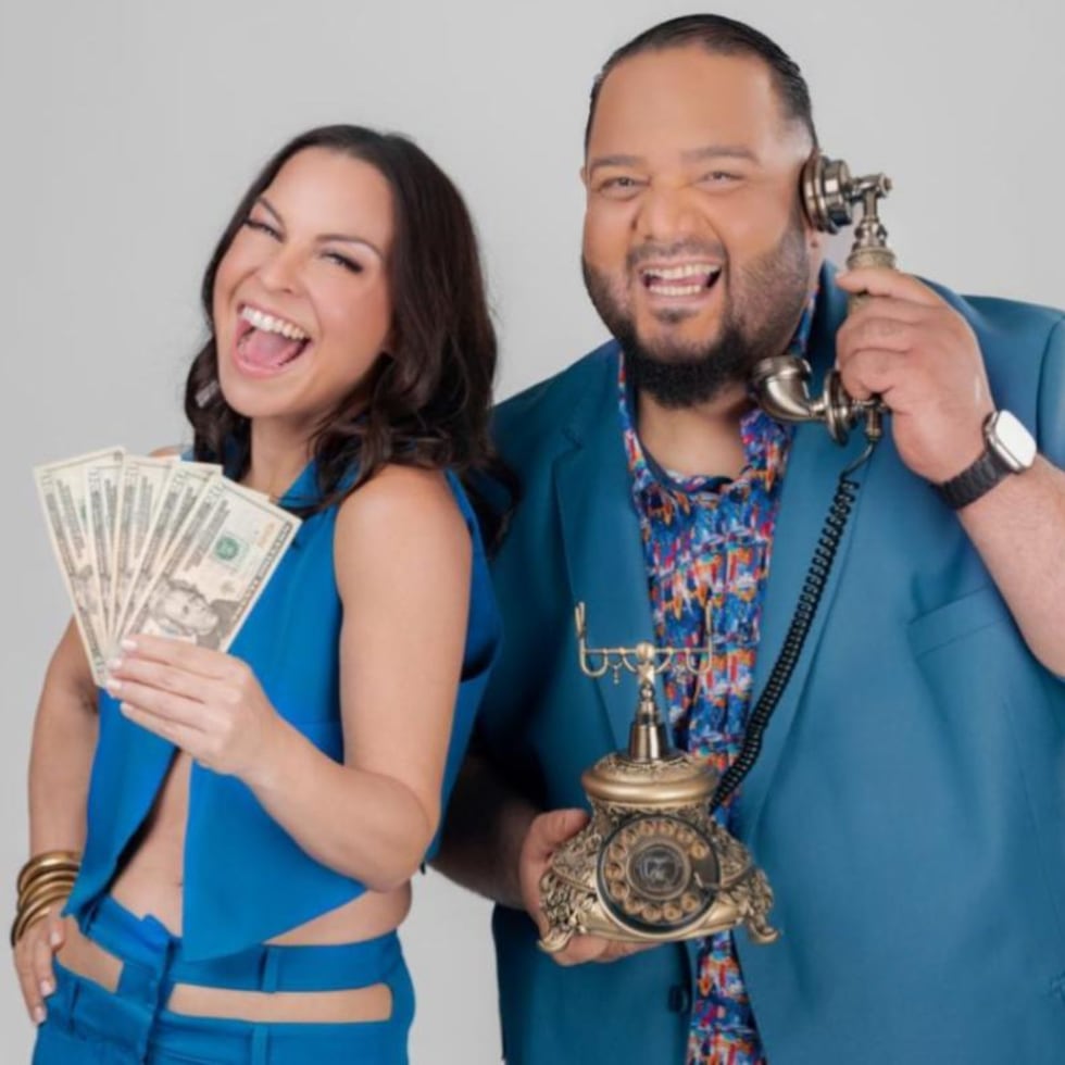 Wanda Sais junto a Luis Fontánez "Finito", quienes forman parte del elenco del programa "PR en Vivo".