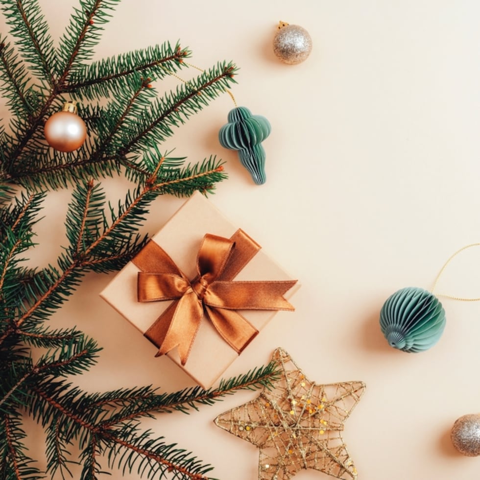 La sencillez y los tonos tierran cobran protagonismo en la decoración de Navidad de 2025.