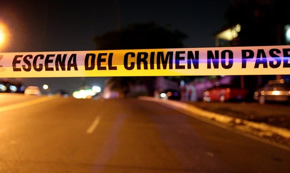 Gatilleros en motora balean mortalmente a hombre en colmado de Caguas