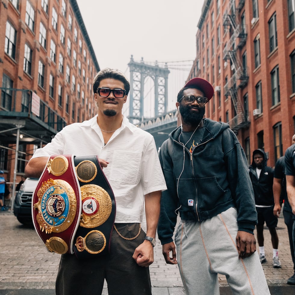 Xander Zayas y Jaron Ennis participaron del primer cara a cara en Nueva York.