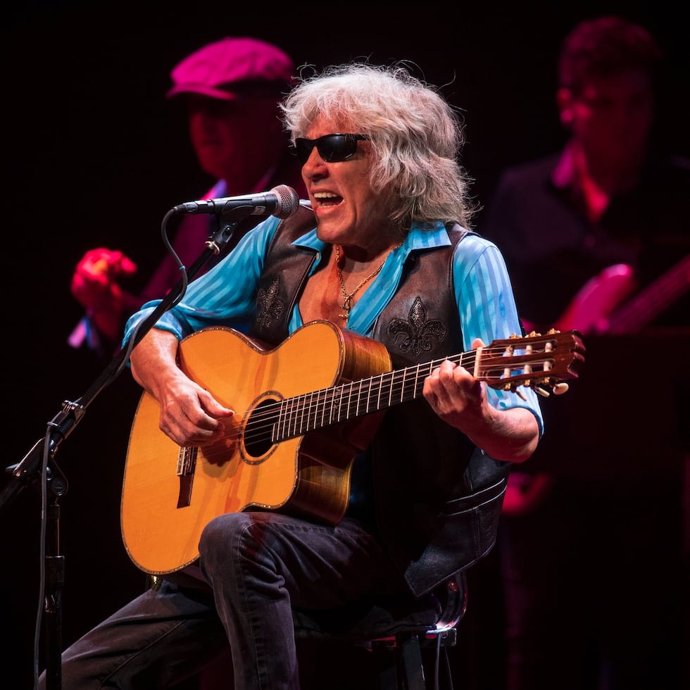 José Feliciano grabó Feliz Navidad por vez primera en 1970.