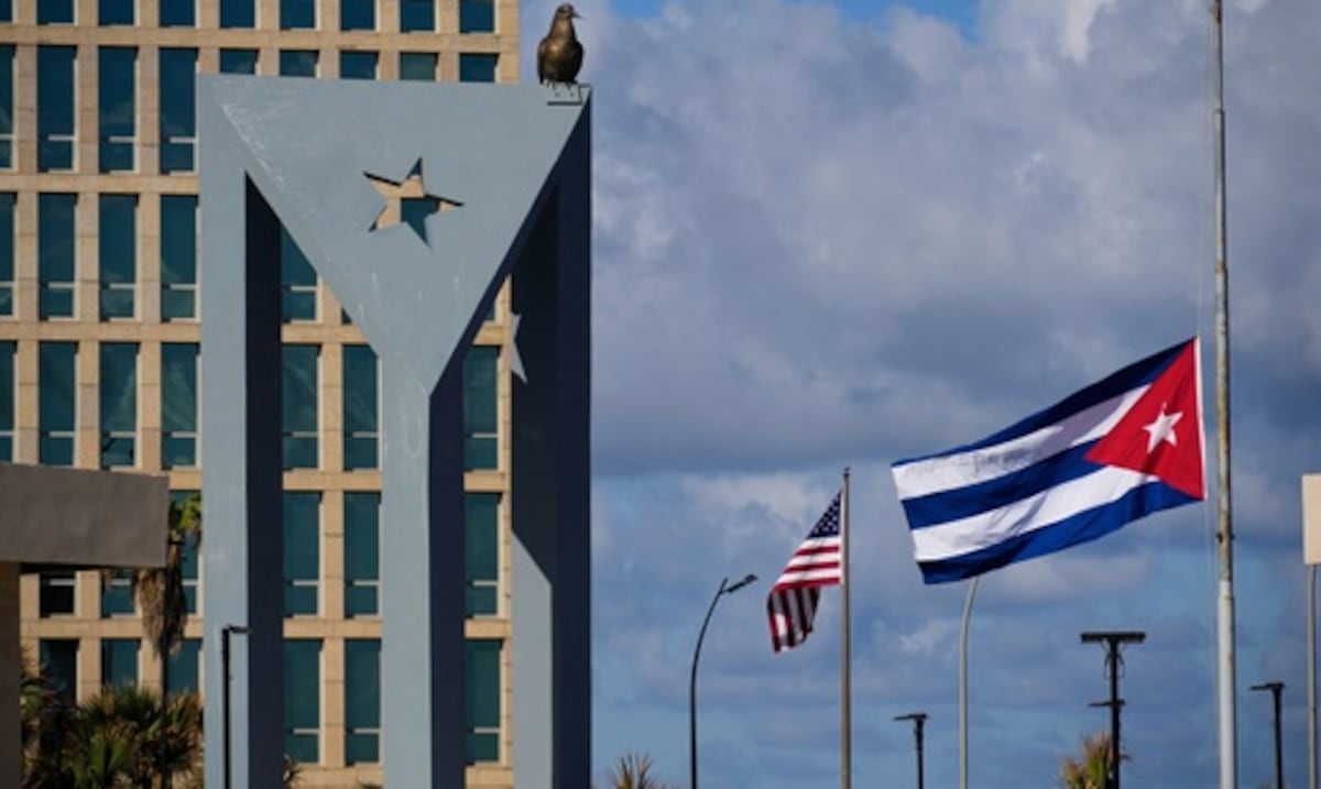 How can an opening of Cuba and Venezuela benefit Puerto Rican business?