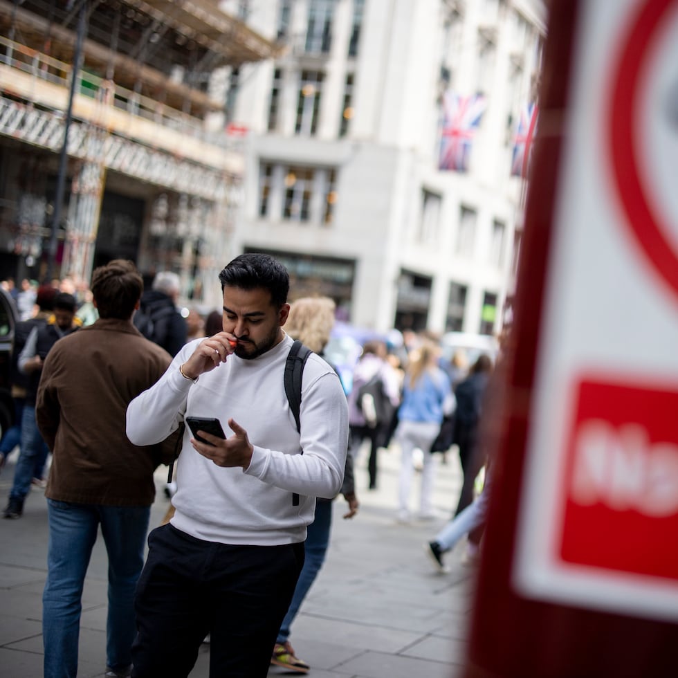 Aunque a menudo se promocionan como alternativas más “seguras” al tabaco convencional, no hay evidencias de que beneficien a la salud pública y sí crecientes pruebas de sus perjuicios.