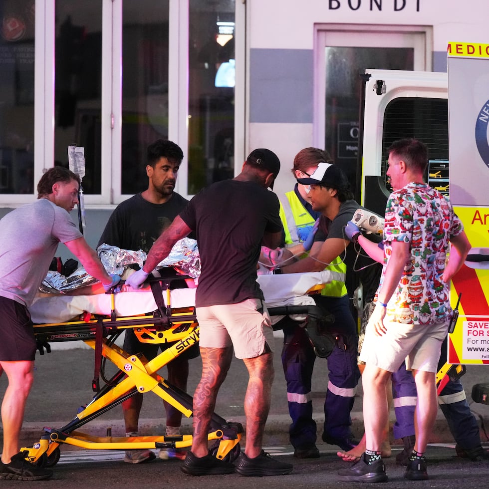 El primer ministro Anthony Albanese declaró que fue “un acto de maldad, antisemitismo, terrorismo que ha golpeado el corazón de nuestra nación".