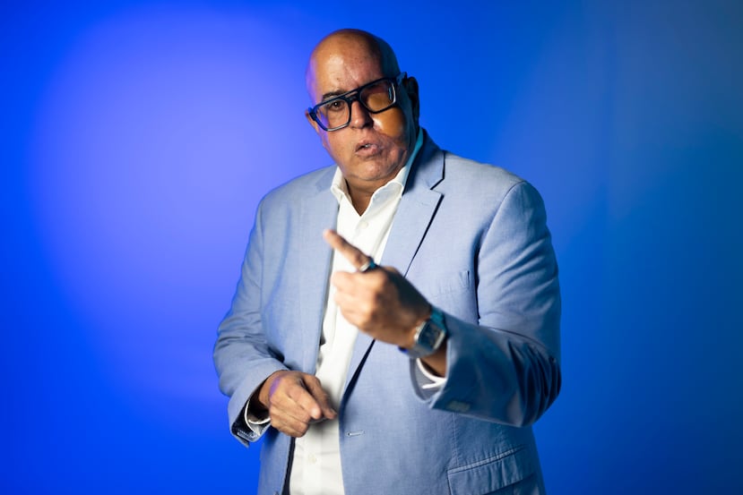 Irving Prado Galarza es hermano del bogado de farándula, Edwin Prado.