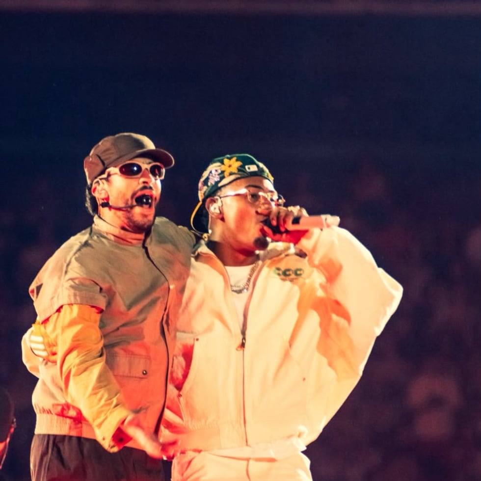 Bad Bunny y Myke Towers sorprendieron a sus fanáticos en Madrid.