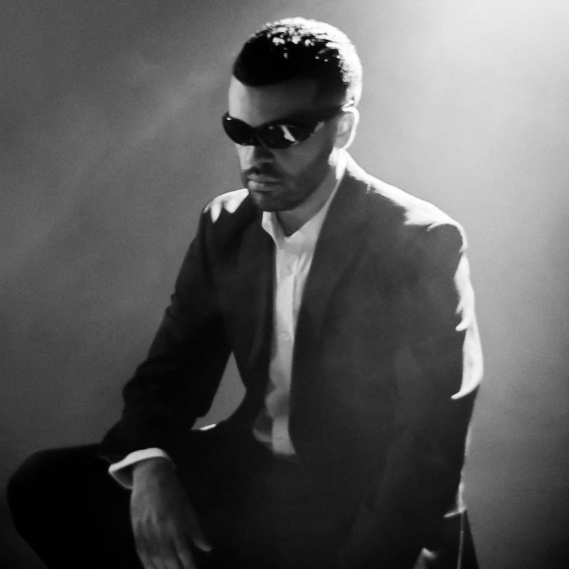 Algunas de las grandes inspiraciones musicales de Sevvi se derivan de los géneros de jazz y blues.