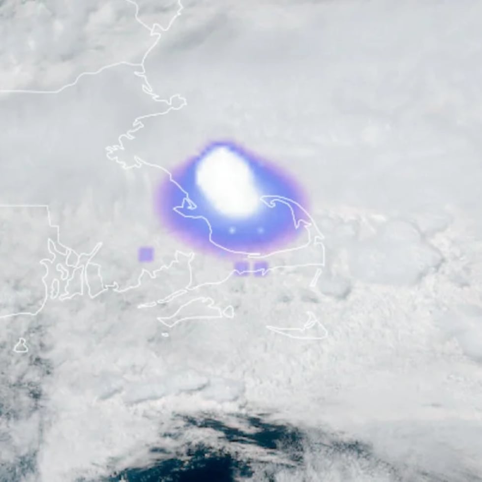 Un meteorito cayó y explotó en la tarde de este sábado frente a la costa del estado de Massachusetts, confirmaron medios locales.