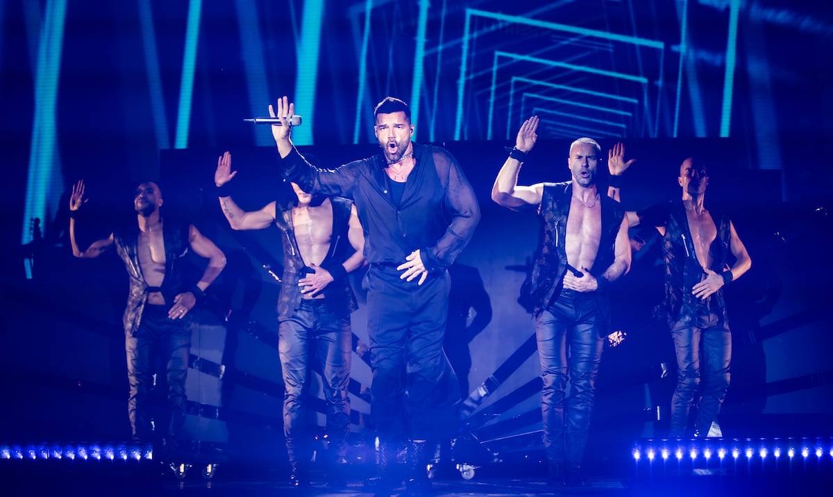 Momento de tensión: Ricky Martin se ve obligado a interrumpir concierto en Montenegro
