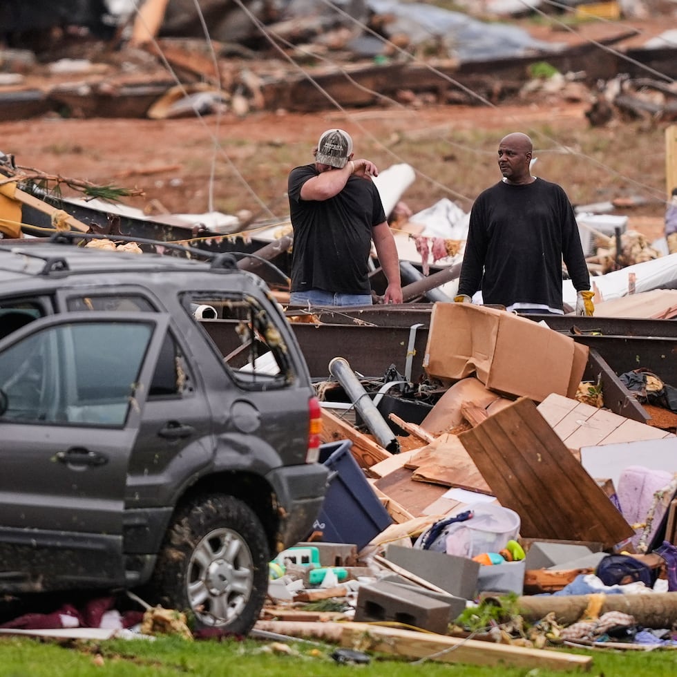 Por segunda vez en menos de un mes, una gran serie de tornados no causó víctimas mortales.