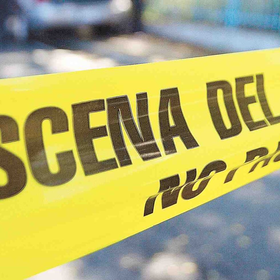 Los agentes encontraron el cuerpo de una mujer con signos de violencia, que no ha sido identificada.