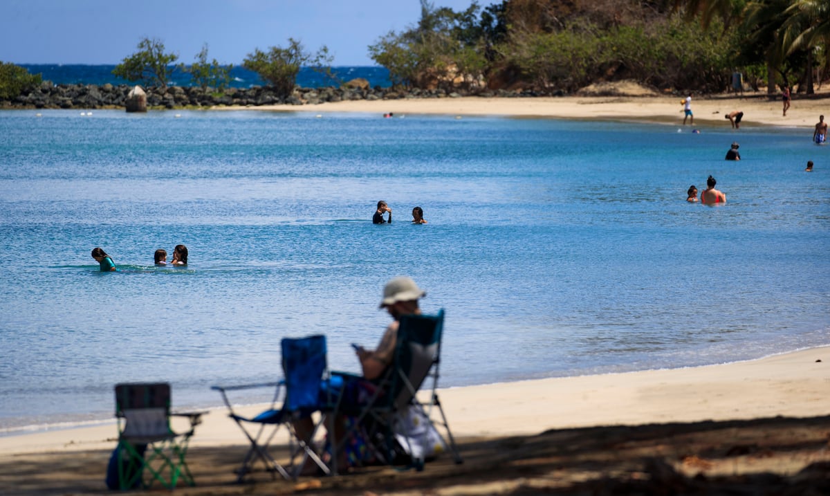 Hombre de 82 años muere ahogado tras ser arrastrado por corrientes en balneario Punta Salinas