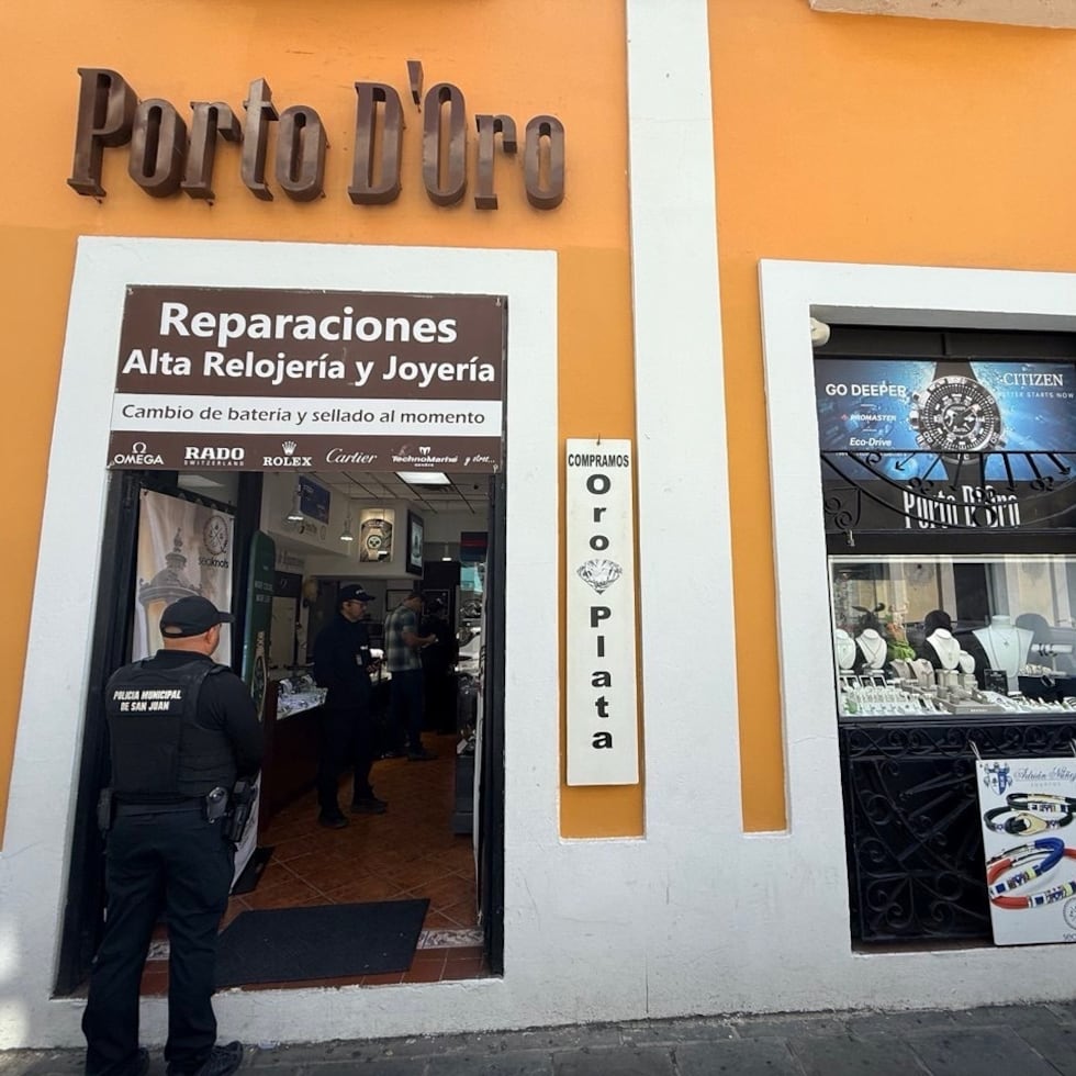 Los individuos huyeron hacia las afueras de la ciudad.