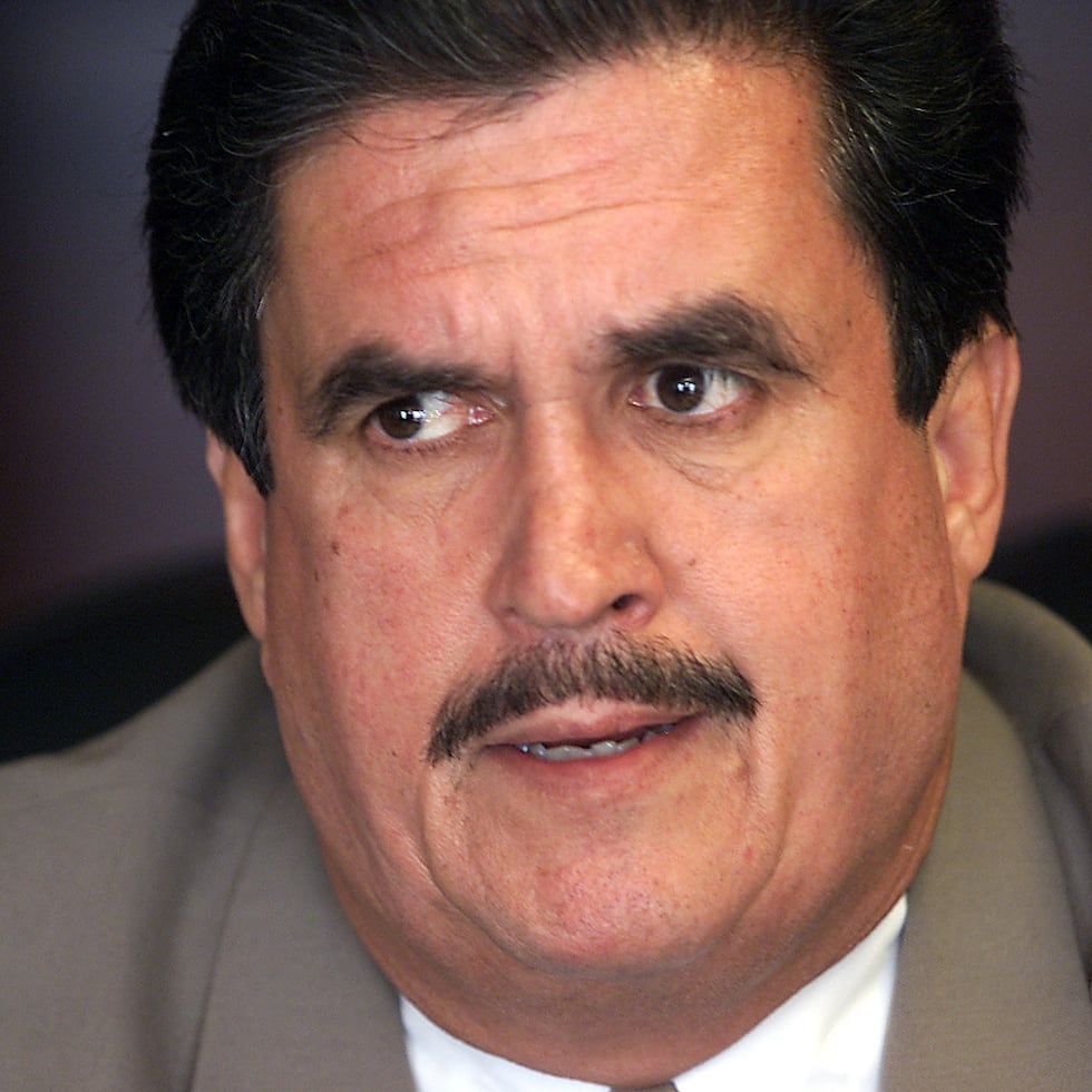 El exalcalde de Cataño, Edwin Rivera Sierra, conocido popularmente como El Amolao, falleció el pasado 12 de diciembre de 2025. En su pueblo fue honrado en vida cuando se instaló un busto en su honor en el paseo porturario.