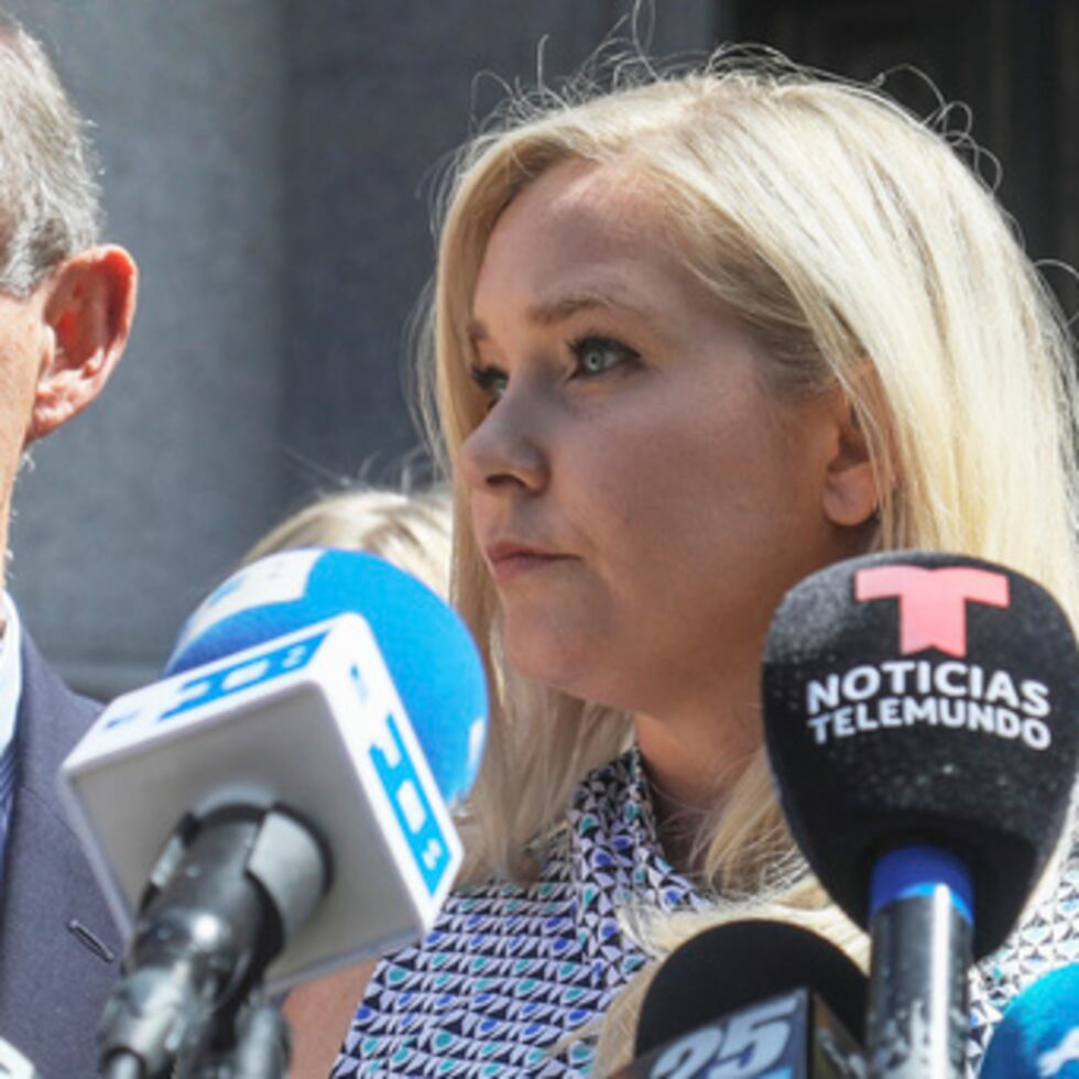 Archivo: Virginia Giuffre en rueda de prensa en Nueva York, 2019.