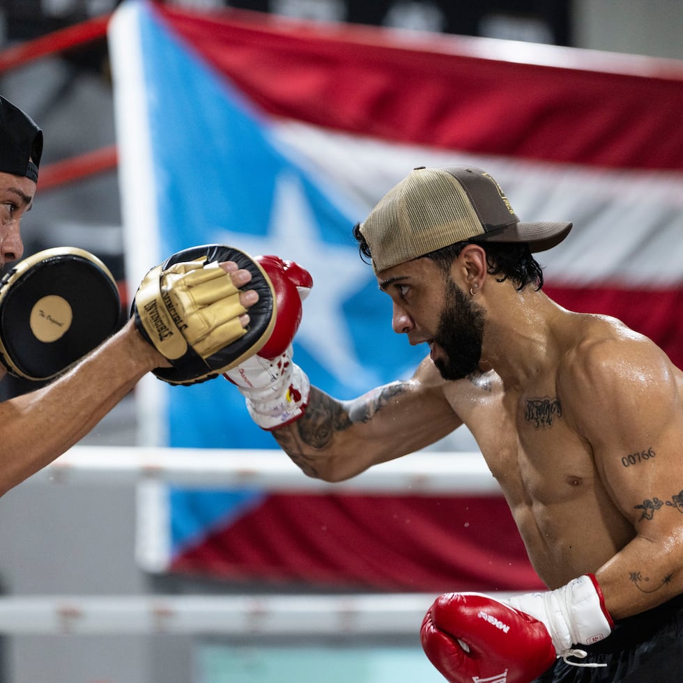 Oscar "El Pupilo" Collazo defenderá sus campeonatos mundiales del peso mínimo ante el mexicano Neider Valdez Aguilar.