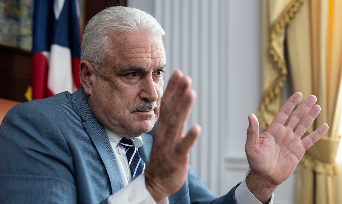 Rivera Schatz insiste en aprobar proyecto sustitutivo de permisos este jueves pese a preocupaciones