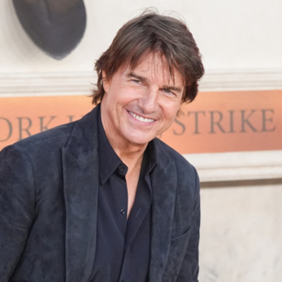 ARCHIVO - Tom Cruise llega al estreno de «Digger» el lunes 28 de septiembre de 2026 en Los Ángeles. (Foto AP/Chris Pizzello, archivo)