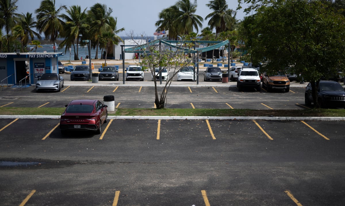 Alcalde de San Juan firma ordenanza para estacionamiento de $22 millones en El Escambrón