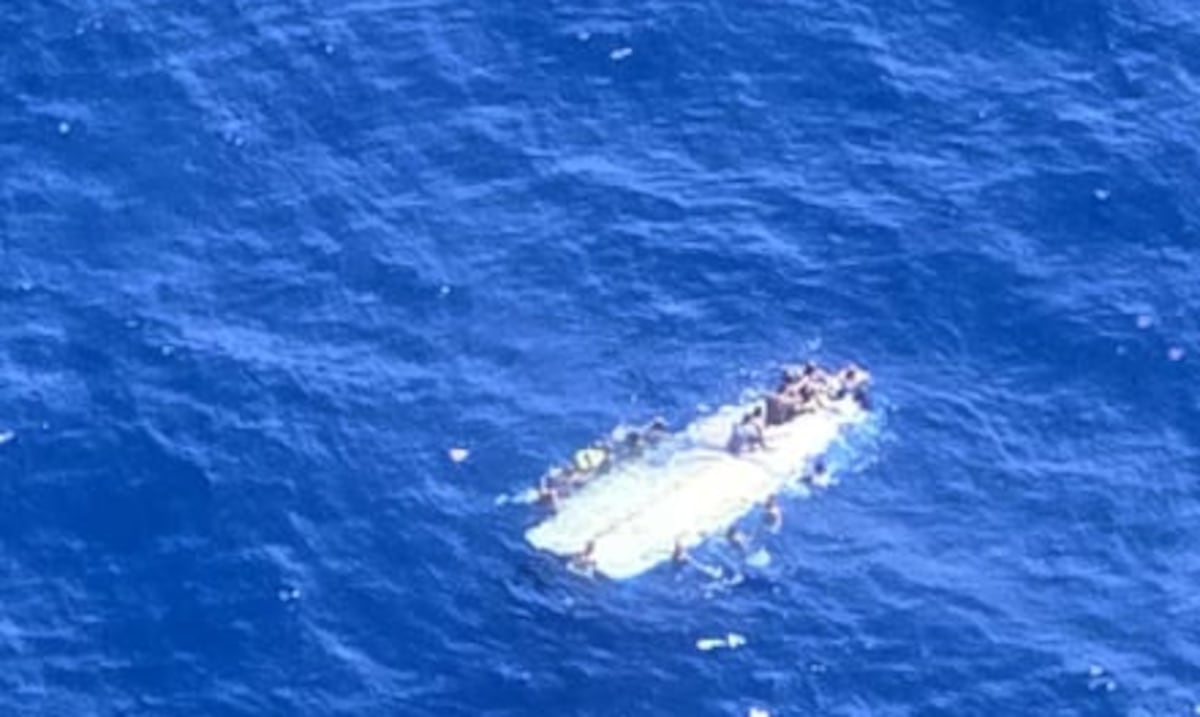 Diez dominicanos siguen desaparecidos tras naufragio de yola en el Pasaje de la Mona