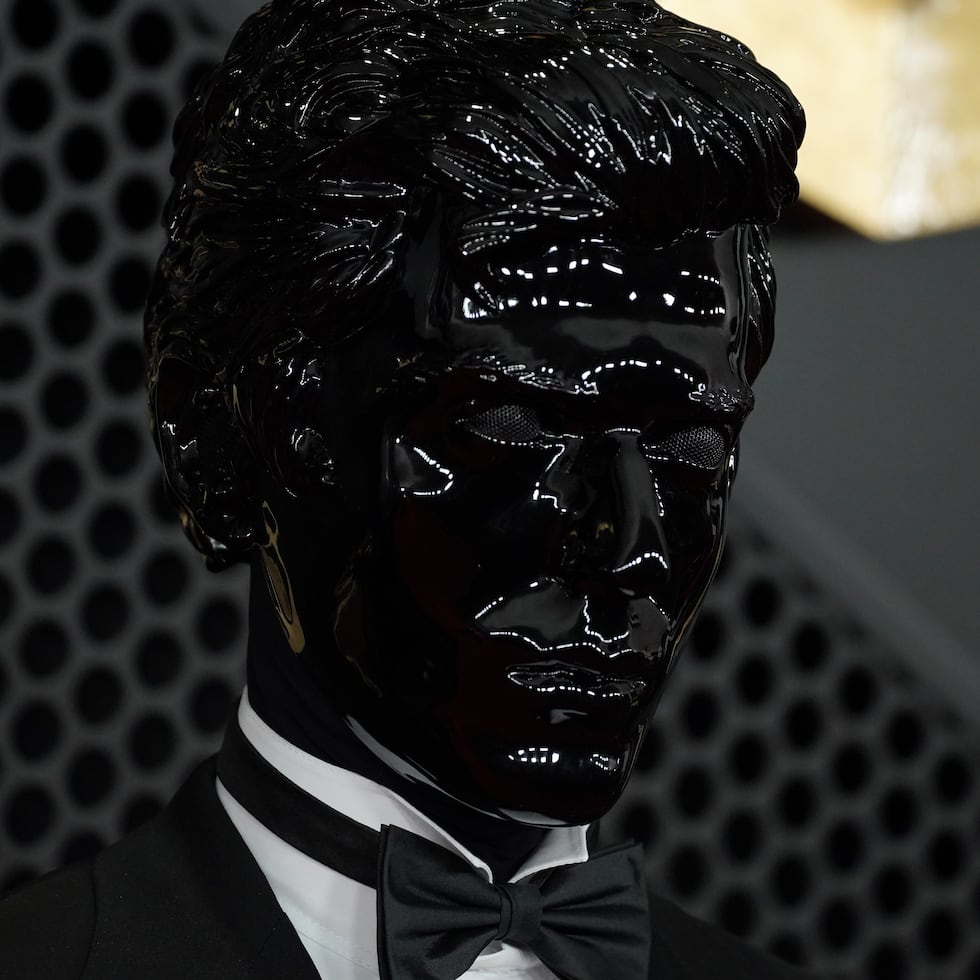 Gesaffelstein a su llegada a los Grammy.