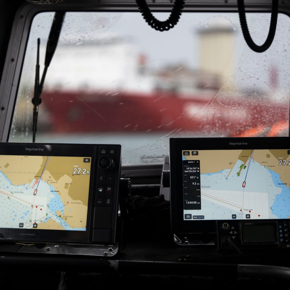 A raíz de la situación, la Guardia Costera emitió el pasado viernes un boletín informativo sobre seguridad marítima (“Marine Safety Information Bulletin”) en el que advirtió que la reducción del canal de navegación aumenta los “riesgos de colisiones y varamientos”.