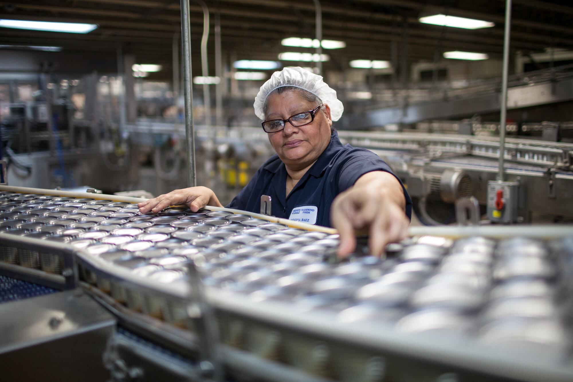 Imagen de la cobertura de: Aumenta la manufactura mientras bajan los inventarios a su nivel más bajo en 16 años