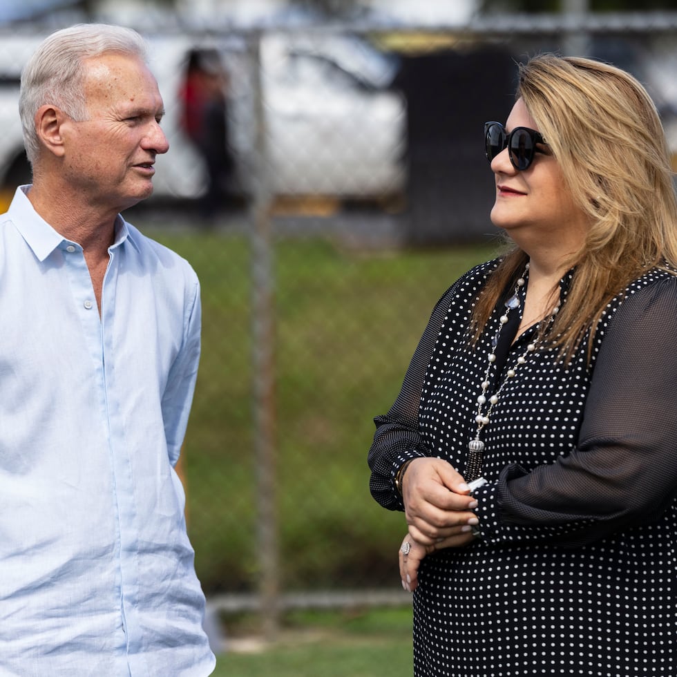 El alcalde de Bayamón, Ramón Luis Rivera Cruz, apoyó a la ahora gobernadora Jenniffer González en su contienda primarista contra el entonces incumbente, Pedro Pierluisi.