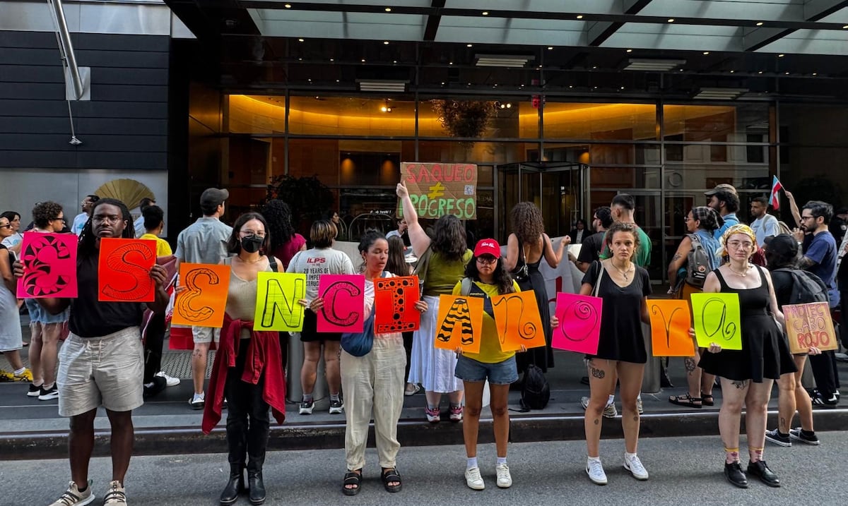 Grupos de la diáspora protestan en Nueva York contra el proyecto Esencia en Cabo Rojo