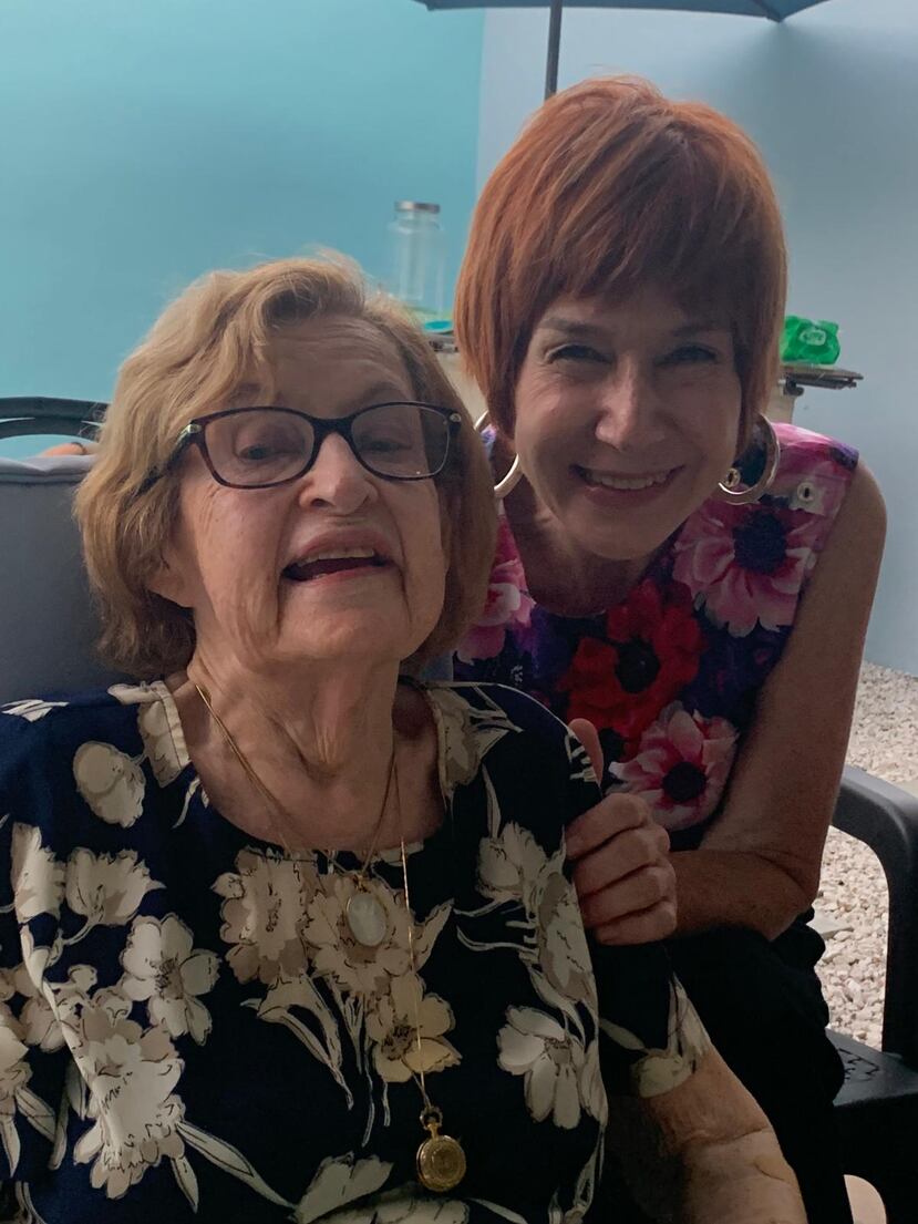 La actriz y comediante Marían Pabón, prima hermana de Lily García, junto a su madre, Nelly Catalá.