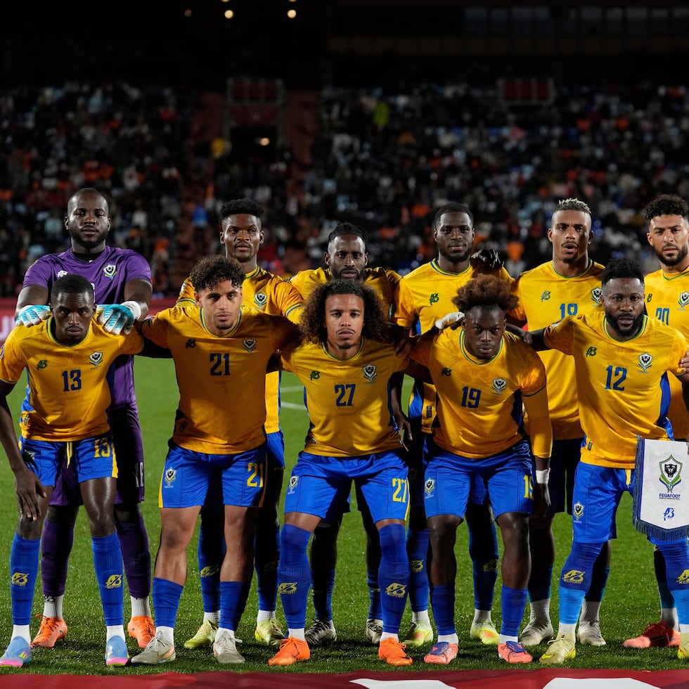 El equipo de Gabón posa para la foto antes del encuentro ante Costa de Marfil en el Grupo F de la Copa Africana de Naciones.