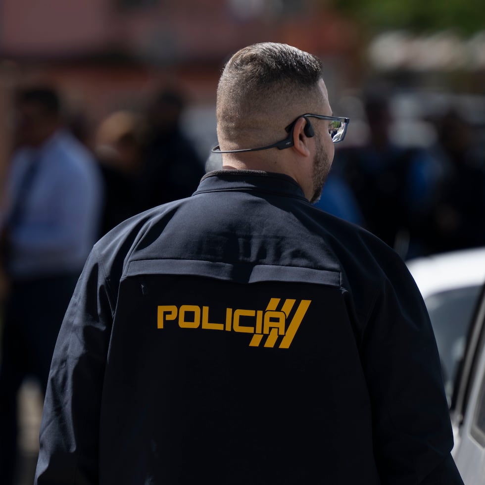 La persona herida fue transportada en ambulancia.