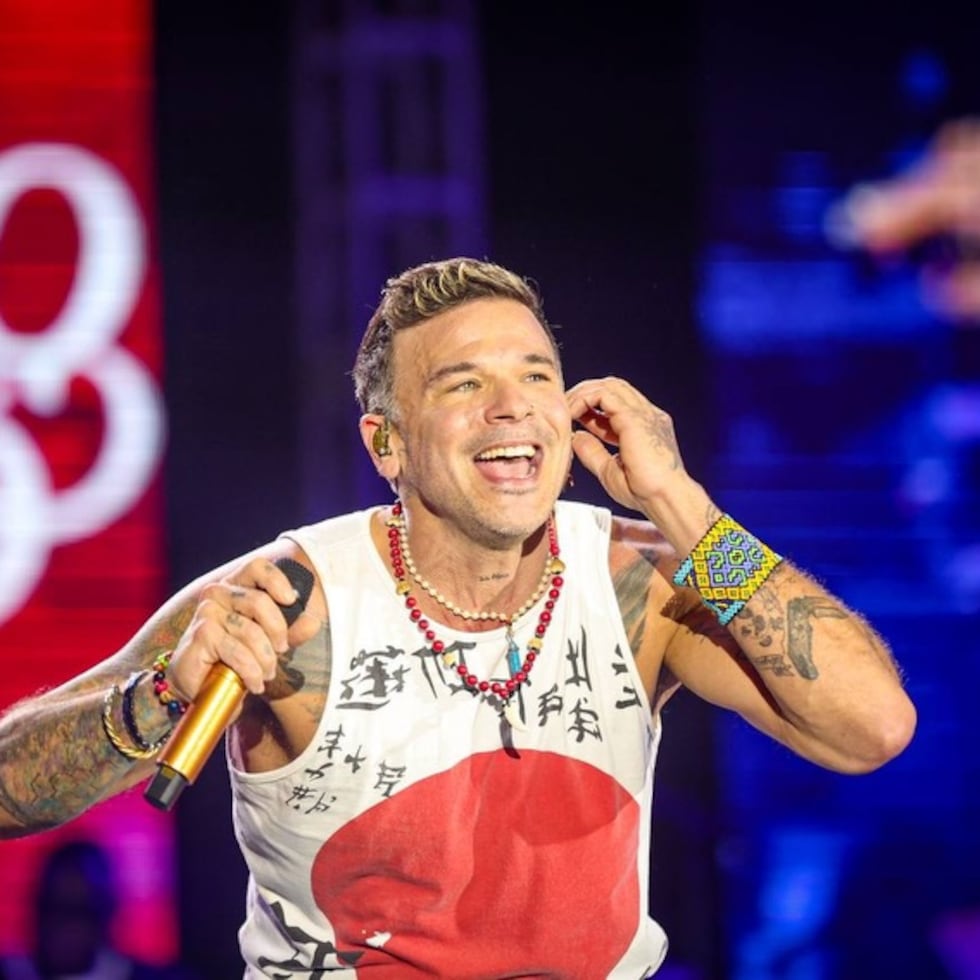 Pedro Capó fue el artista encargado del cierre del segundo día en la tarima de la Plaza del Quinto Centenario, en las Fiestas de la Calle San Sebastián.