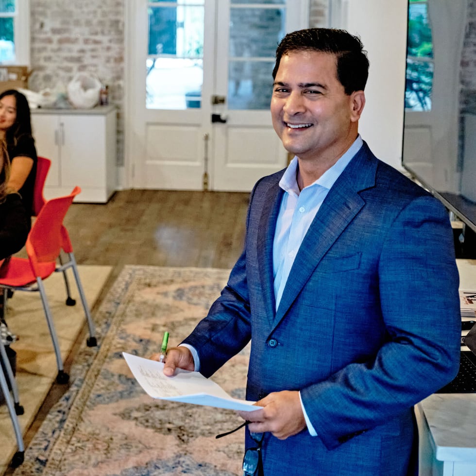 El ingeniero John Alvendia fundó la empresa NOLA Education.