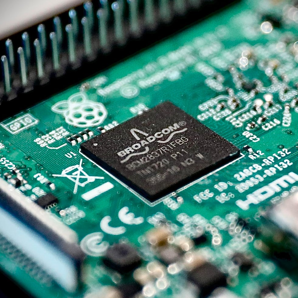 La orden ejecutiva prohíbe a HieFo, domiciliada en el estado de Delaware, conservar cualquier propiedad o derecho sobre los activos, que incluyen chips y las operaciones relacionadas con el diseño.