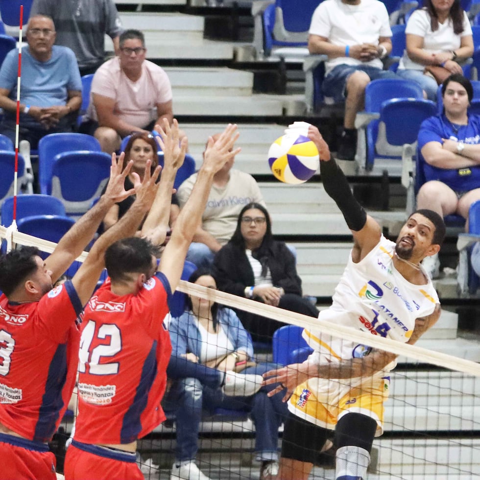 Jalen Penrose y los Plataneros inician la serie en su casa este viernes.