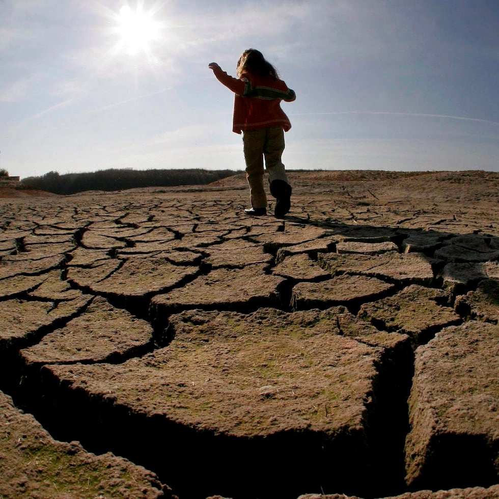 Si las naciones cumplen lo que prometen en sus planes, el planeta se calentará entre 4.1°F y 4.5°F, según calcula el informe.